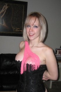 , 23  female escort, guelph